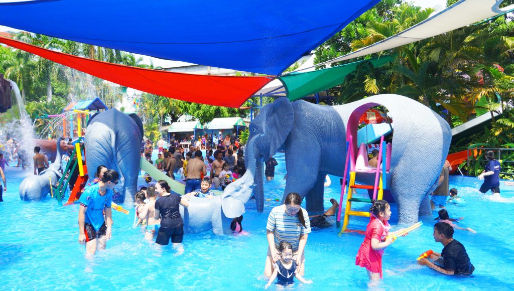 Đầm Sen Nước – Công viên nước Đầm Sen – Dam Sen Water Park – Ốc đảo xanh mát giữa thành phố