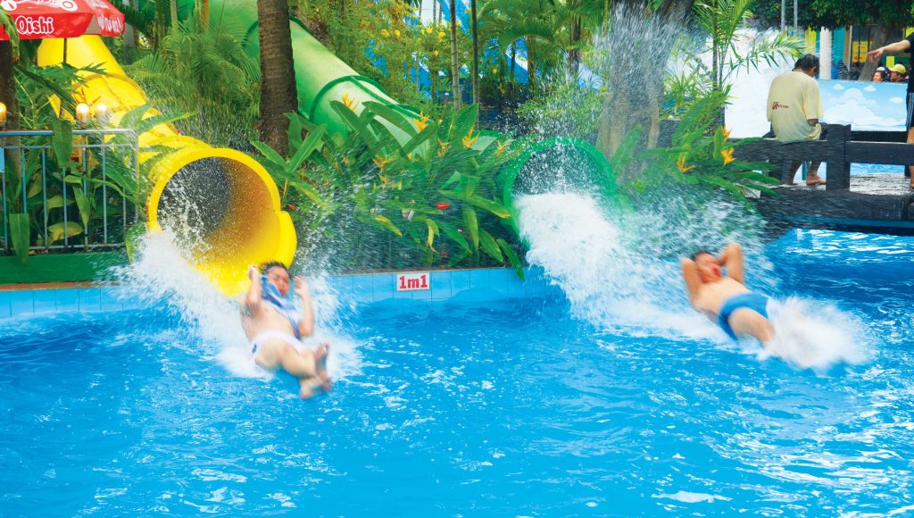 Đầm Sen Nước – Công viên nước Đầm Sen – Dam Sen Water Park – Ốc đảo xanh mát giữa thành phố
