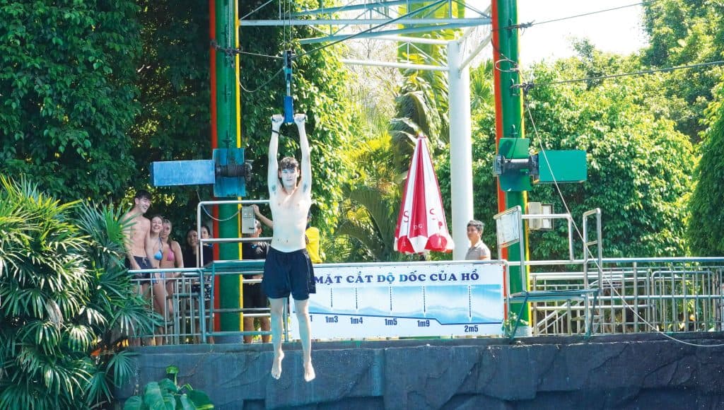 Đầm Sen Nước – Công viên nước Đầm Sen – Dam Sen Water Park – Ốc đảo xanh mát giữa thành phố