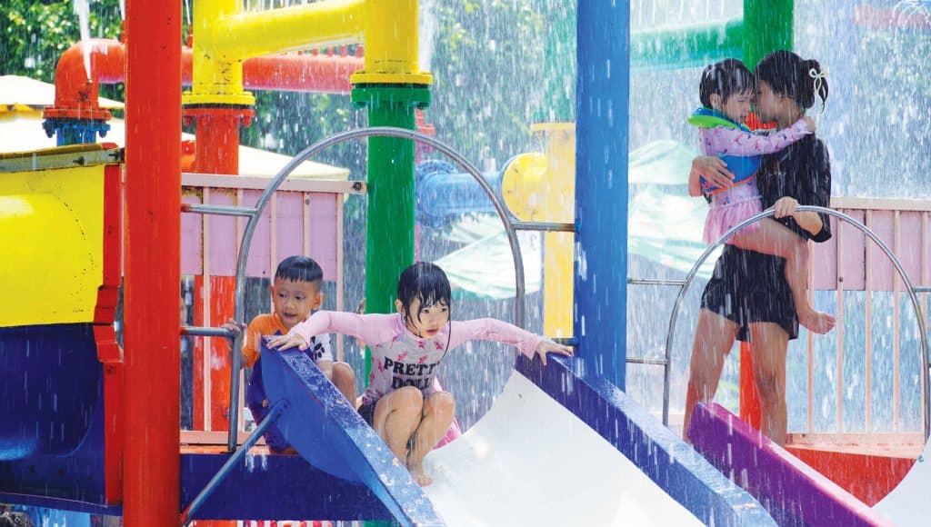 Đầm Sen Nước – Công viên nước Đầm Sen – Dam Sen Water Park – Ốc đảo xanh mát giữa thành phố