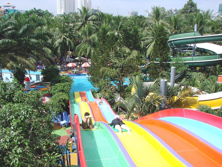 Đầm Sen Nước – Công viên nước Đầm Sen – Dam Sen Water Park – Ốc đảo xanh mát giữa thành phố