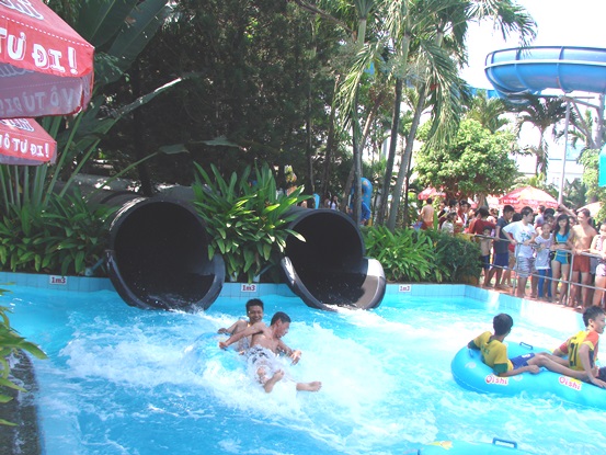 Đầm Sen Nước – Công viên nước Đầm Sen – Dam Sen Water Park – Ốc đảo xanh mát giữa thành phố