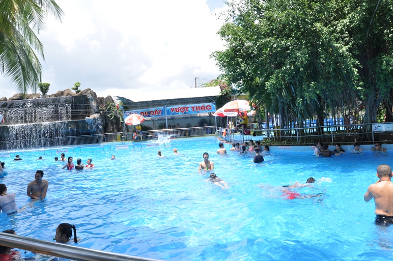 Đầm Sen Nước – Công viên nước Đầm Sen – Dam Sen Water Park – Ốc đảo xanh mát giữa thành phố