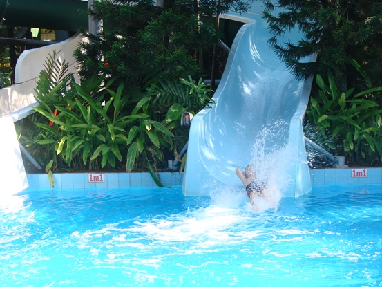 Đầm Sen Nước – Công viên nước Đầm Sen – Dam Sen Water Park – Ốc đảo xanh mát giữa thành phố