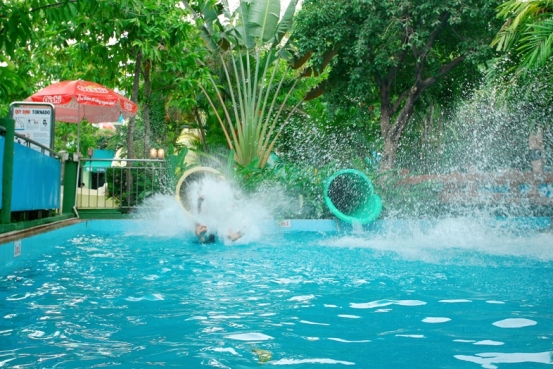 Đầm Sen Nước – Công viên nước Đầm Sen – Dam Sen Water Park – Ốc đảo xanh mát giữa thành phố