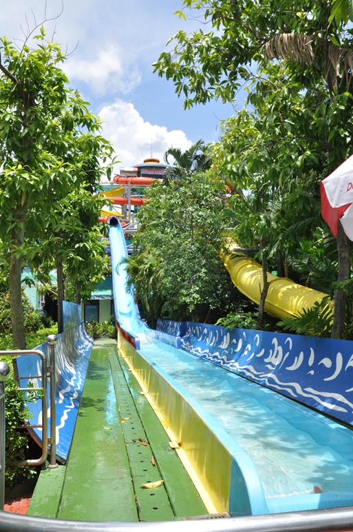 Đầm Sen Nước – Công viên nước Đầm Sen – Dam Sen Water Park – Ốc đảo xanh mát giữa thành phố