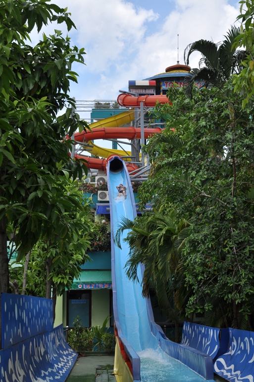 Đầm Sen Nước – Công viên nước Đầm Sen – Dam Sen Water Park – Ốc đảo xanh mát giữa thành phố