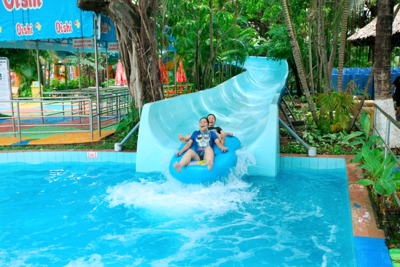 Đầm Sen Nước – Công viên nước Đầm Sen – Dam Sen Water Park – Ốc đảo xanh mát giữa thành phố