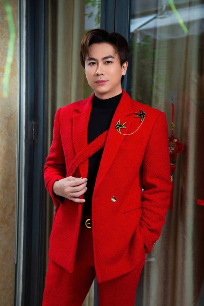 Ca sỹ Hồ Việt Trung - Tết 2025 tại Đầm Sen Nước